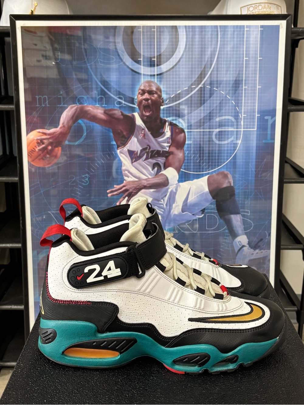 Size 11- Men’s Nike Air Griffey Max 1 Sweetest Swing White/Gold/Black DJ5188-100